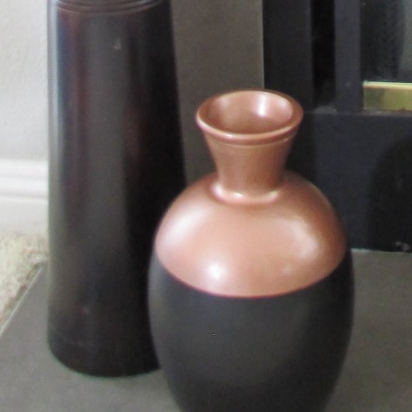NWT Large Painted Black and Copper Vase - Picture 4 of 4